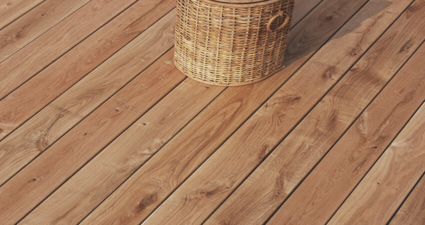 terrasse en bois naturel