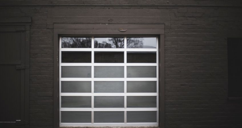 Pourquoi installer les portes de garage industrielles